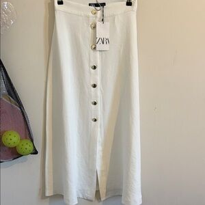 Zara white skirt with gold buttons size XS